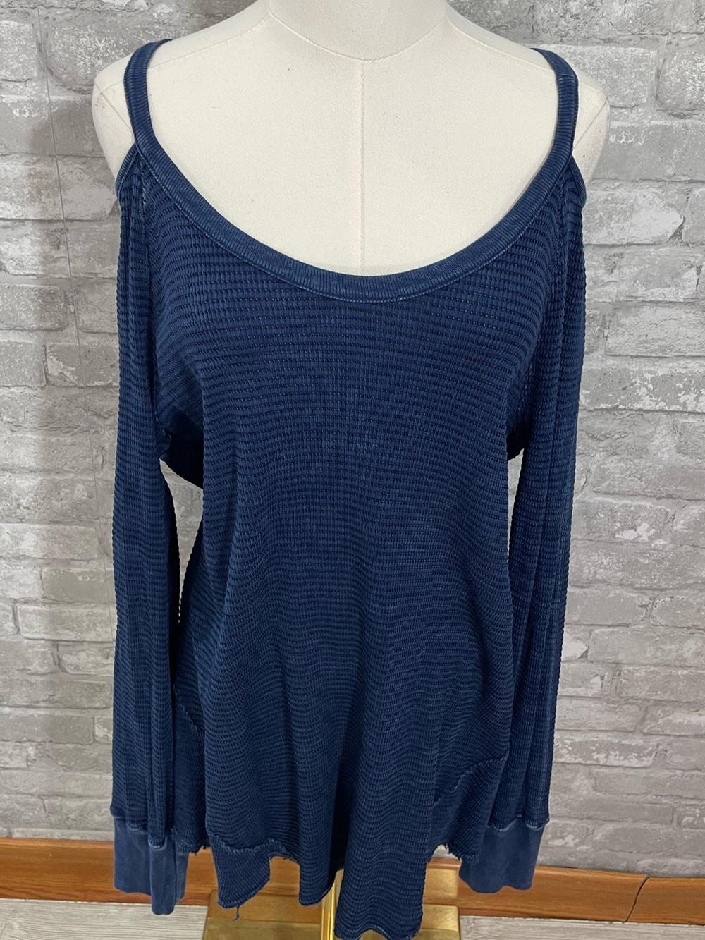Peyton Jensen Griggs Cutout Thermal Top - Navy